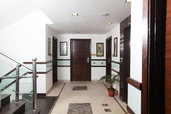 Oyo Rooms Malviya Nagar Market Нью-Дели Экстерьер фото