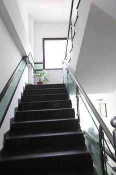 Oyo Rooms Malviya Nagar Market Нью-Дели Экстерьер фото