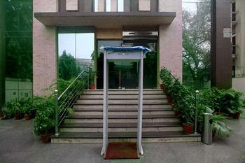 Oyo Rooms Malviya Nagar Market Нью-Дели Экстерьер фото